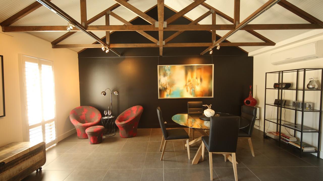 Irongate Studio B&B Mintaro Luaran gambar